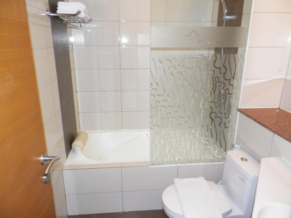 Hotel Tibera Taman Cibeunying باندونج الغرفة الصورة