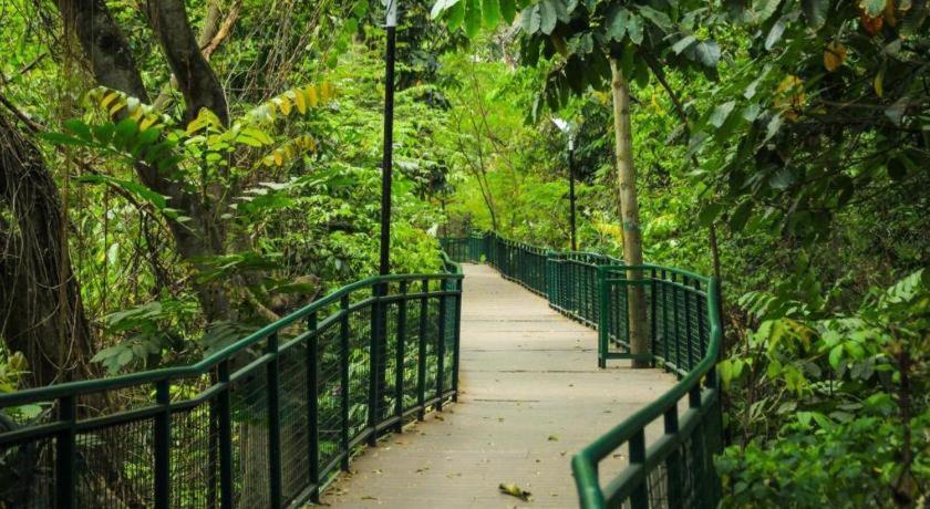 Hotel Tibera Taman Cibeunying باندونج المظهر الخارجي الصورة