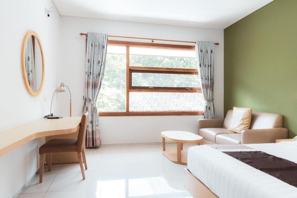 Hotel Tibera Taman Cibeunying باندونج المظهر الخارجي الصورة